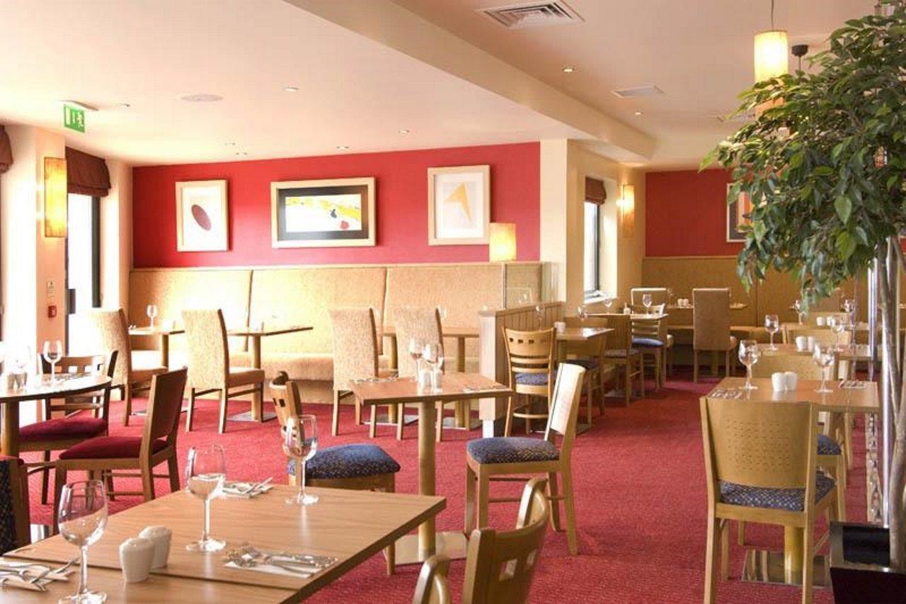 Premier Inn Cambridge Girton  المظهر الخارجي الصورة