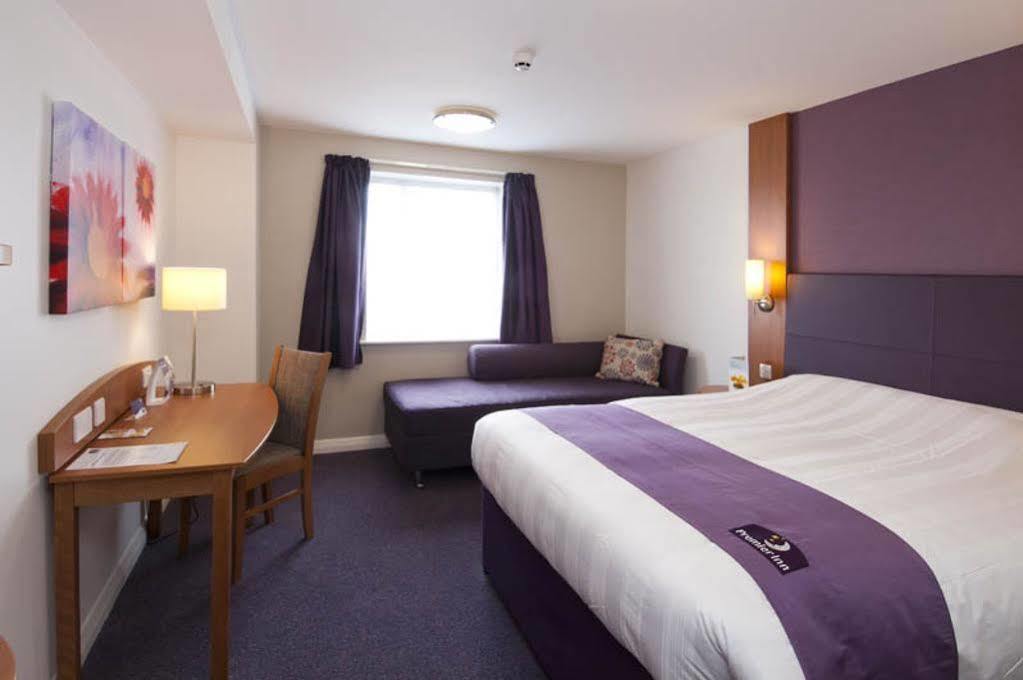 Premier Inn Cambridge Girton  المظهر الخارجي الصورة