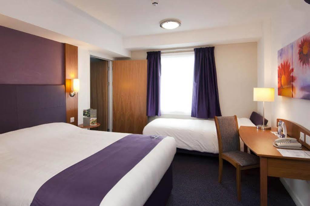 Premier Inn Cambridge Girton  المظهر الخارجي الصورة